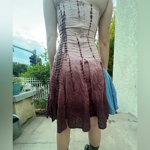 Upcycled gradient mauve sleeveless dress with embroidered flowers & beads - Picture 5 of 7